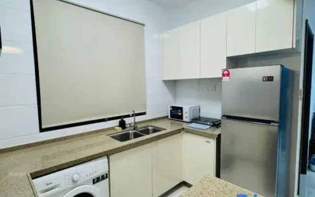 Seaview 2B1R 6pax Condo Forest City 4D-905