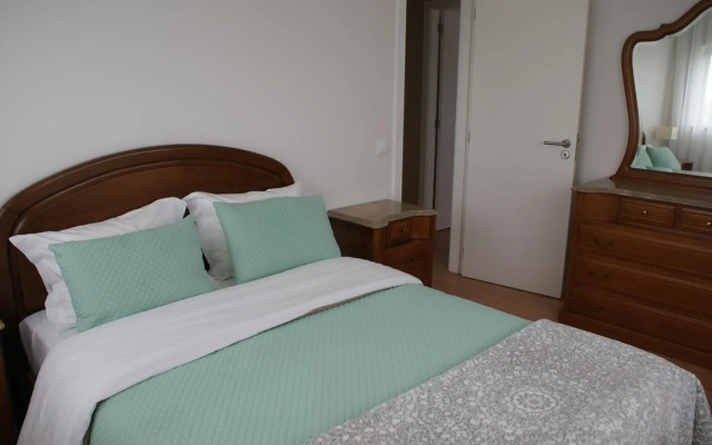 GuestReady - Beachfront Villa In Esposende