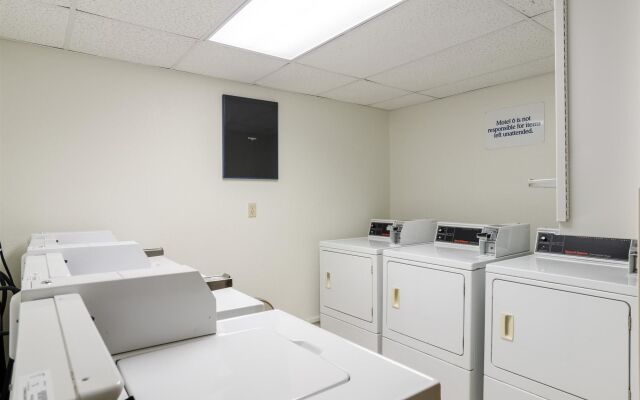 Baymont by Wyndham Gillette