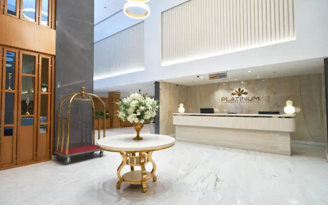 Platinum Hotel