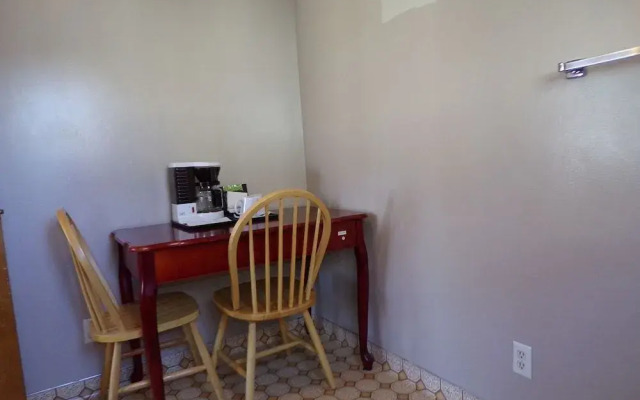 Cypress Tree Motel
