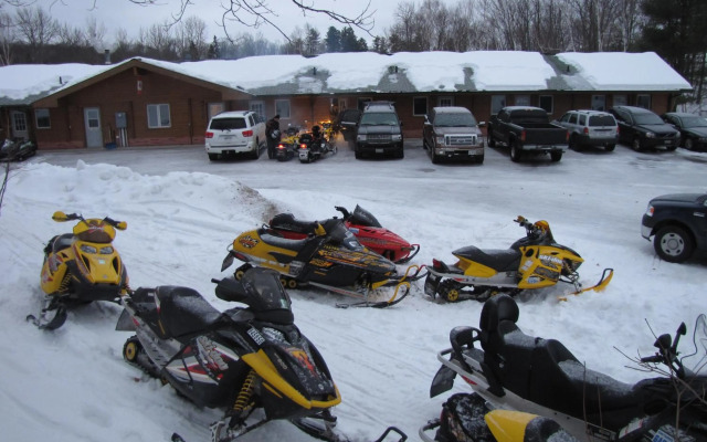 Quiet Bay Inn & Café