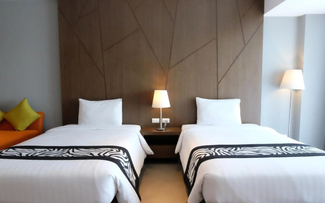 Season Five Hotel
