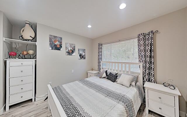 8131indi 2 Bedroom Home
