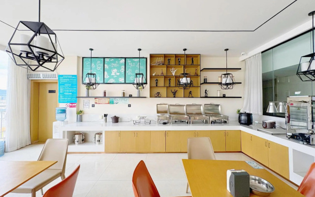 City Convenient Hotel