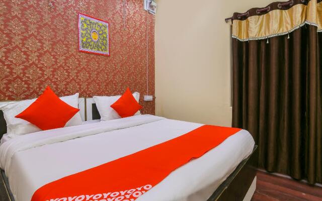 Hotel Holiday Inn by OYO Rooms