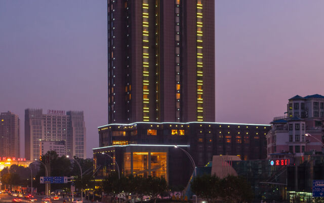 Renaissance Wuhan