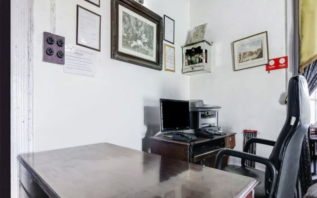OYO 35498 Shimla British Resort