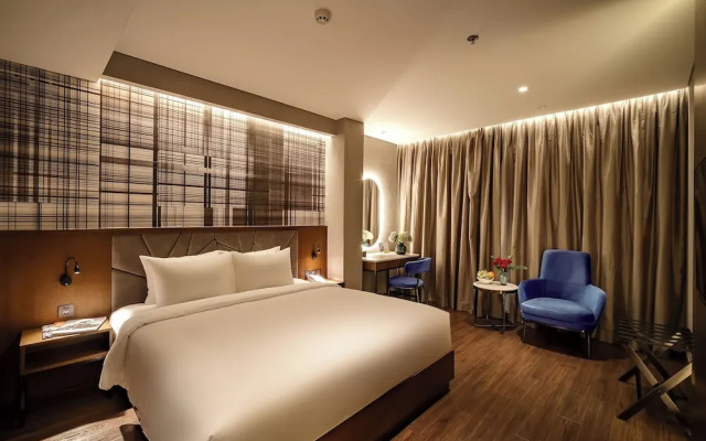 Nhat Ha Lavish Hotel