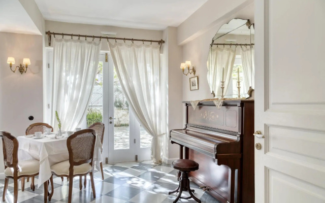 Leto Hotel
