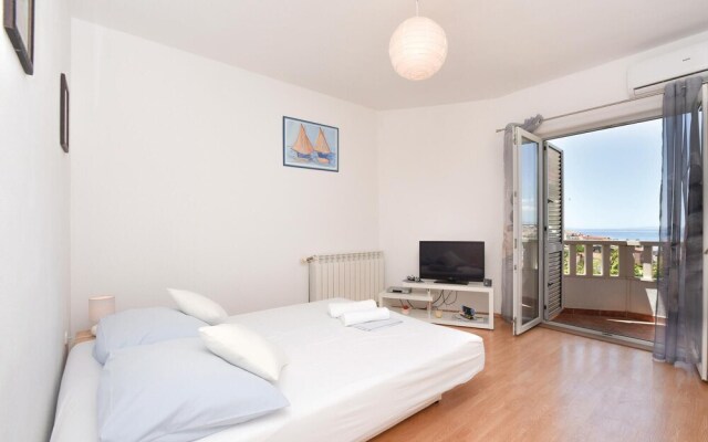 Amazing Home in Podstrana With Wifi and 3 Bedrooms