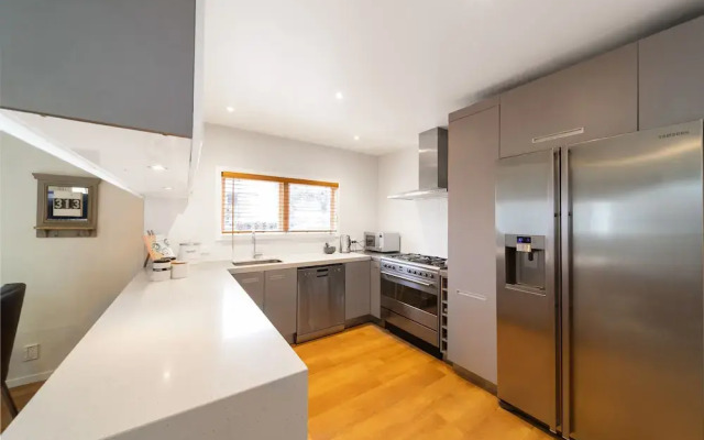 Picturesque Home in Historical Arrowtown