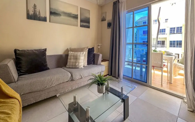Cozy Apartment Close to the Beach