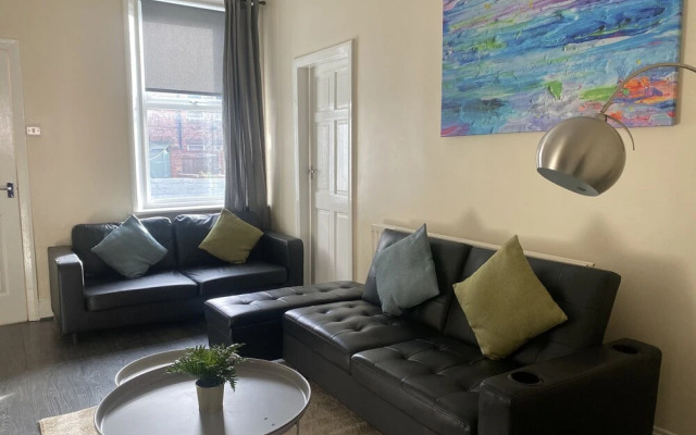 Alexander Apartments Saltwell Park