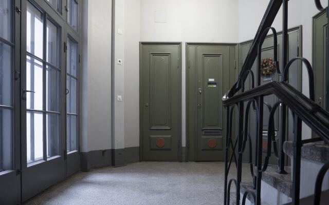 Cozy 1BR apartment with great location