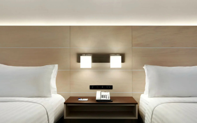 Holiday Inn Express Williamsbrg Busch Gardens Area by IHG