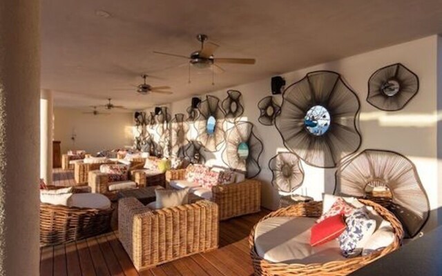 Nayri Life & Spa Studio