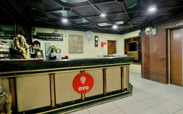 OYO 1294 Hotel Padmini International