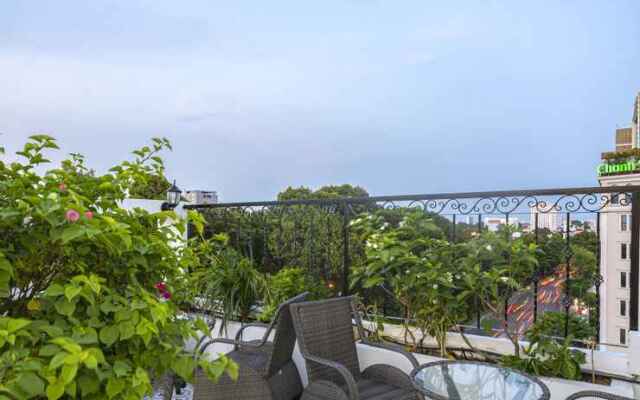 Vy Vy Airport Hotel