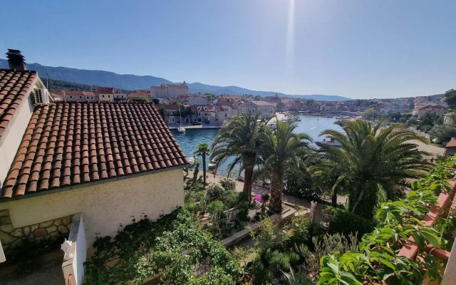 Triple Room Vrboska 540d