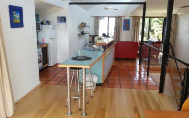 Esperance Island View Apartments