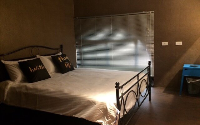 Traveler Station R15