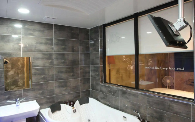 Cheonan Hound Hotel