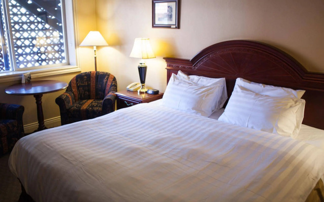 Revelstoke Lodge