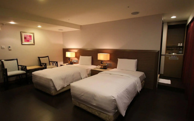 Shihzuwan Hotel - Kaohsiung Station