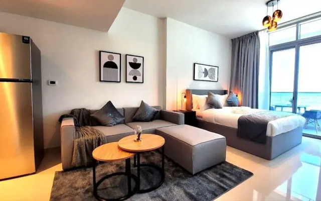 Pristine Studio with Canal View - 703