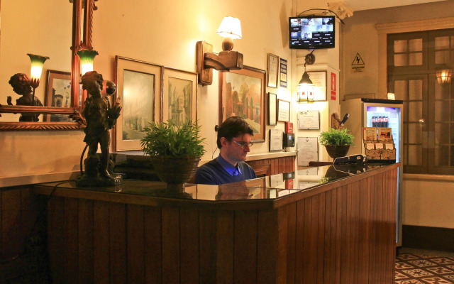 Hostal Porta