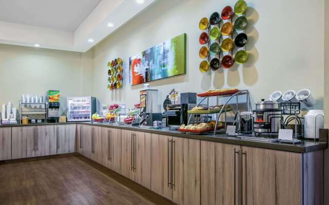 Hawthorn Extended Stay by Wyndham McAllen