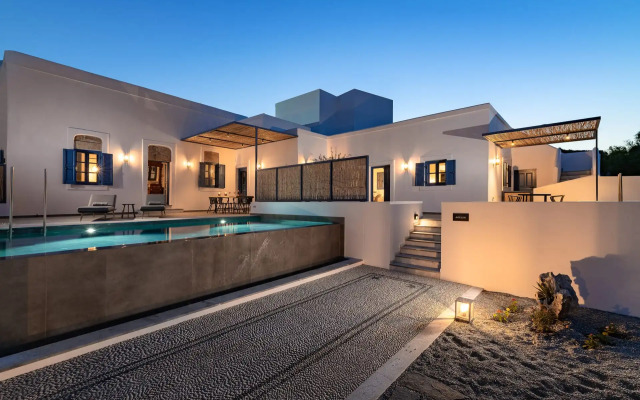 Kalathos Square Luxury Suites