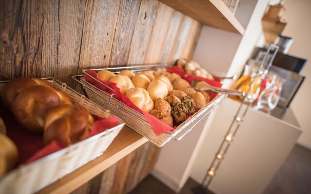 Mountain Living Apartments