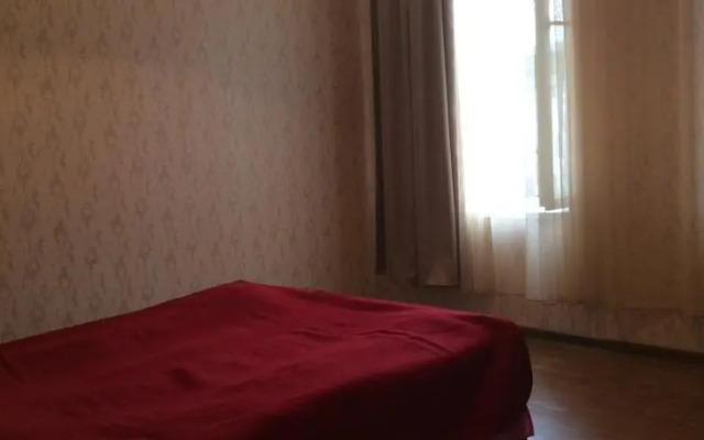 Studio Lermontov Street