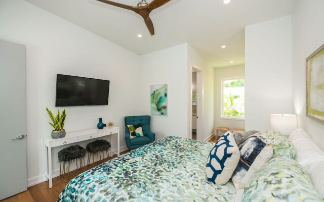 Lido Key Retreat by SKLRP