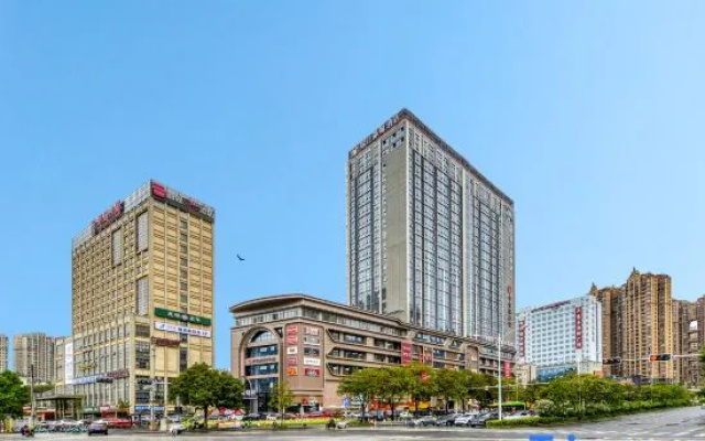 Jinjiang Metropolo Nanning East Railway Station Hotel