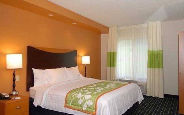 Fairfield Inn & Suites Bedford