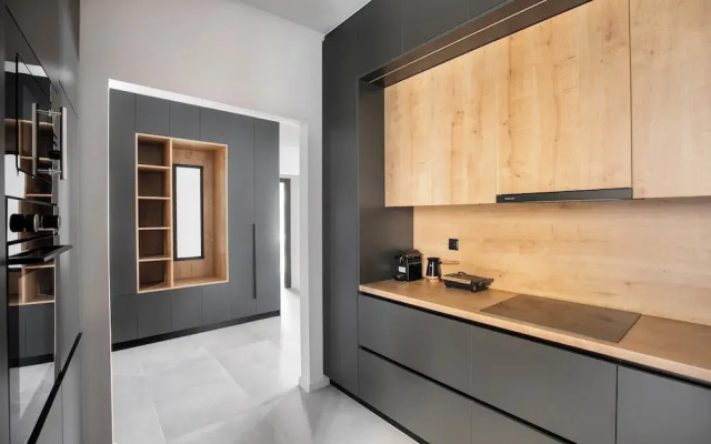Astoria -Luxury 2-BR Apartment in Athens