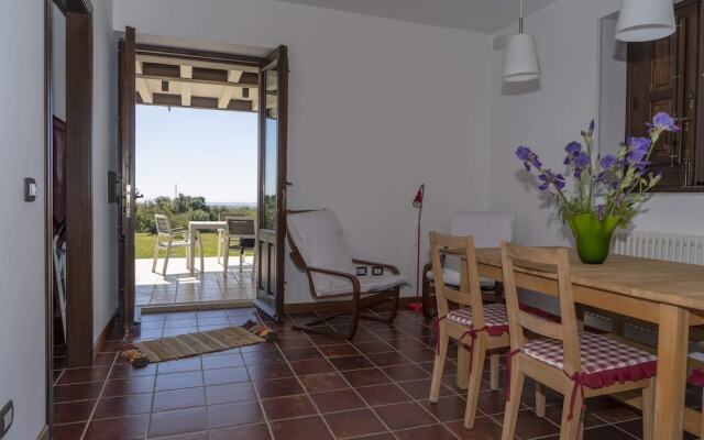 Apartment With one Bedroom in Rosolini, With Wifi