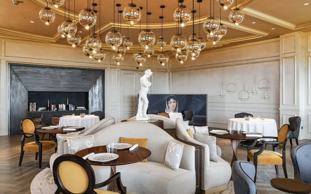 Royal Champagne Hotel & Spa