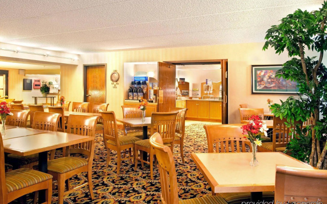 Holiday Inn Express Milwaukee-West Medical Center by IHG
