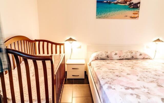 Welcomely - Senyera Apartment