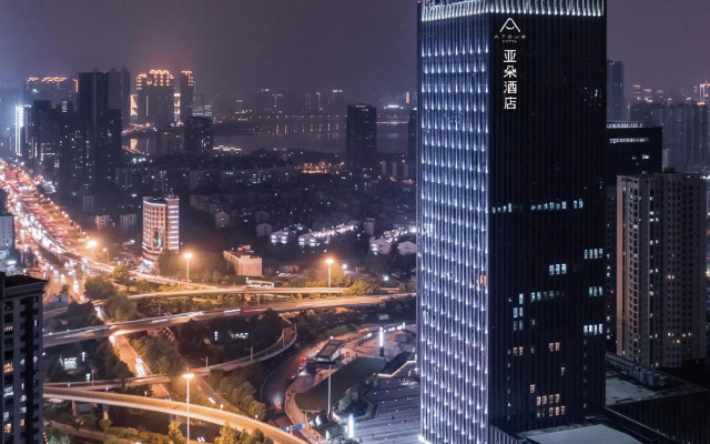 Atour Hotel Wuhan Donghu Yuejiazui