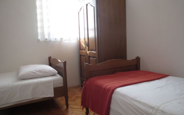 Apartment Ena - near marina "Kornati": A1 Biograd, Riviera Biograd