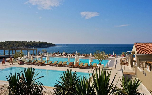 Arena Verudela Beach Apartments