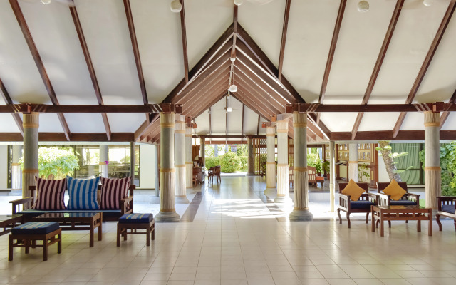 Holiday Island Resort & Spa