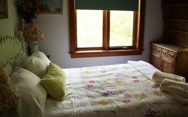 Honey Maple Grove BnB