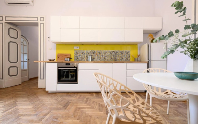 Viale Calascione 7 in Napoli