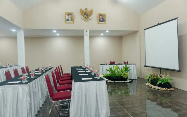 C'One Hotel Cempaka Putih